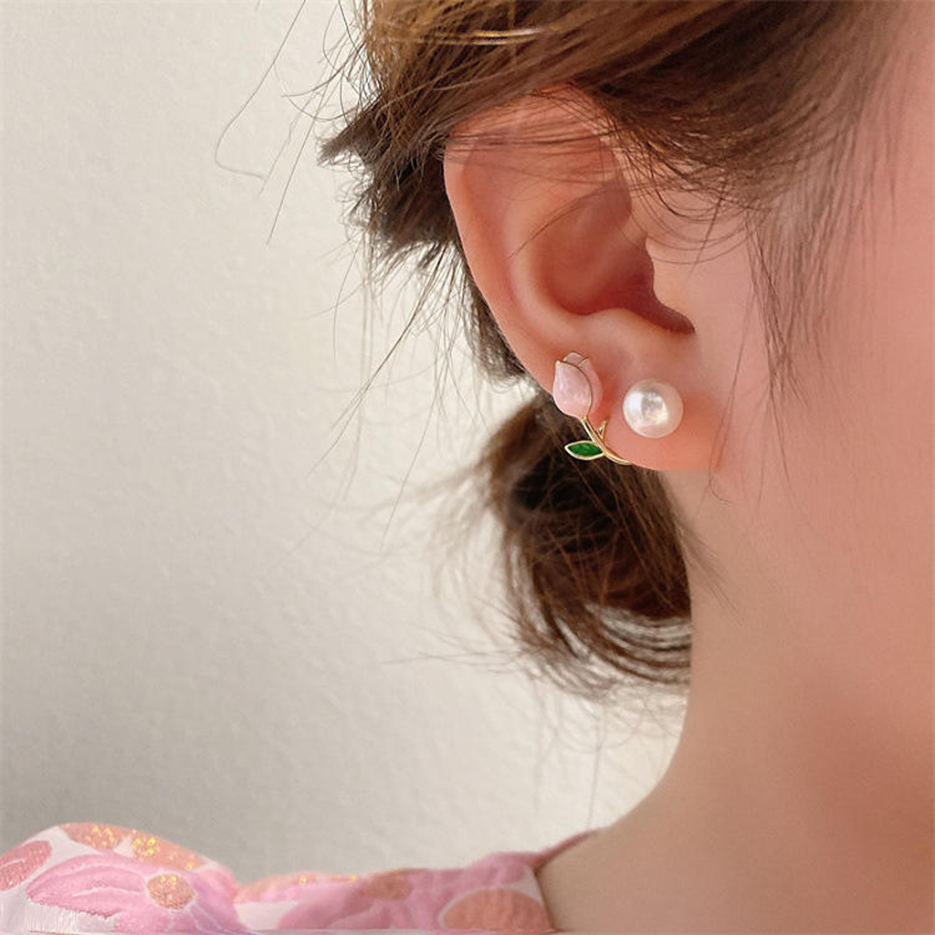 pink tulip flower pearl stud earrings pink tulip flower pearl stud earrings